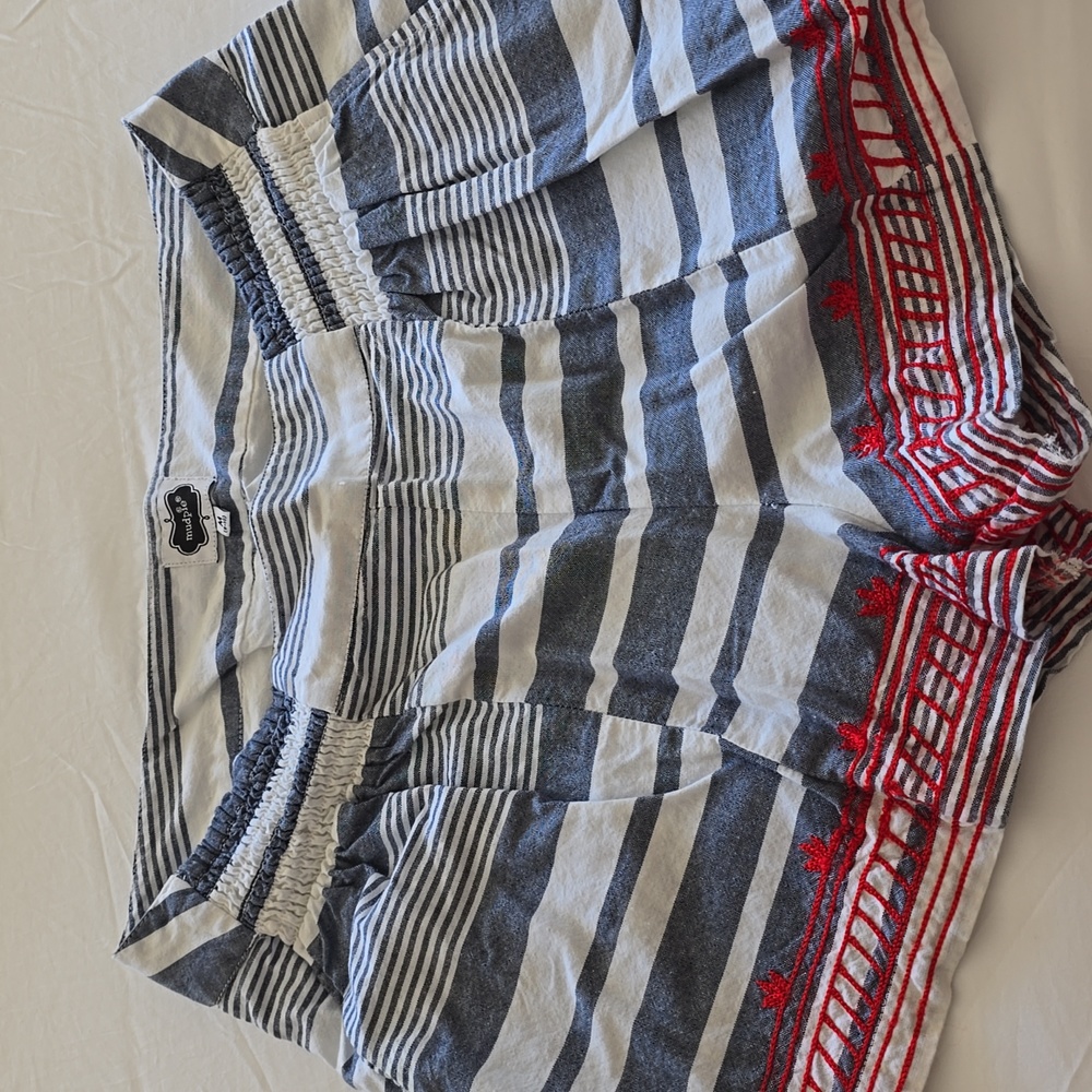 Mud pie blue and white shorts with red trim